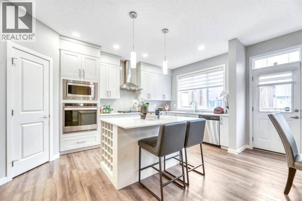 63 Walgrove Way SE, Calgary, Alberta  T2X 4A3 - Photo 3 - A2298604