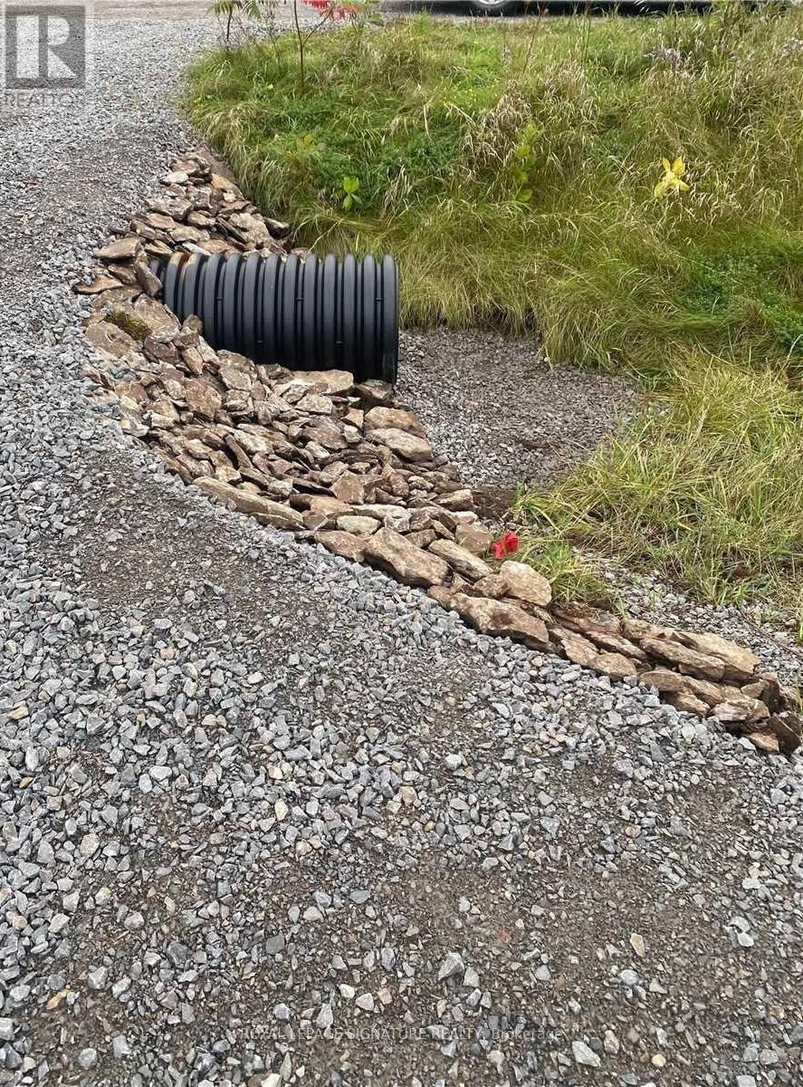 1411 Portage Road, Kawartha Lakes, Ontario  K0M 2B0 - Photo 8 - X12984936