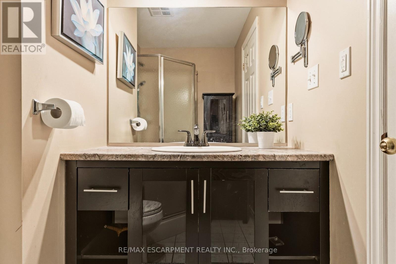 203 - 8 Main Street, Hamilton, Ontario  L9H 1B8 - Photo 26 - X12984938