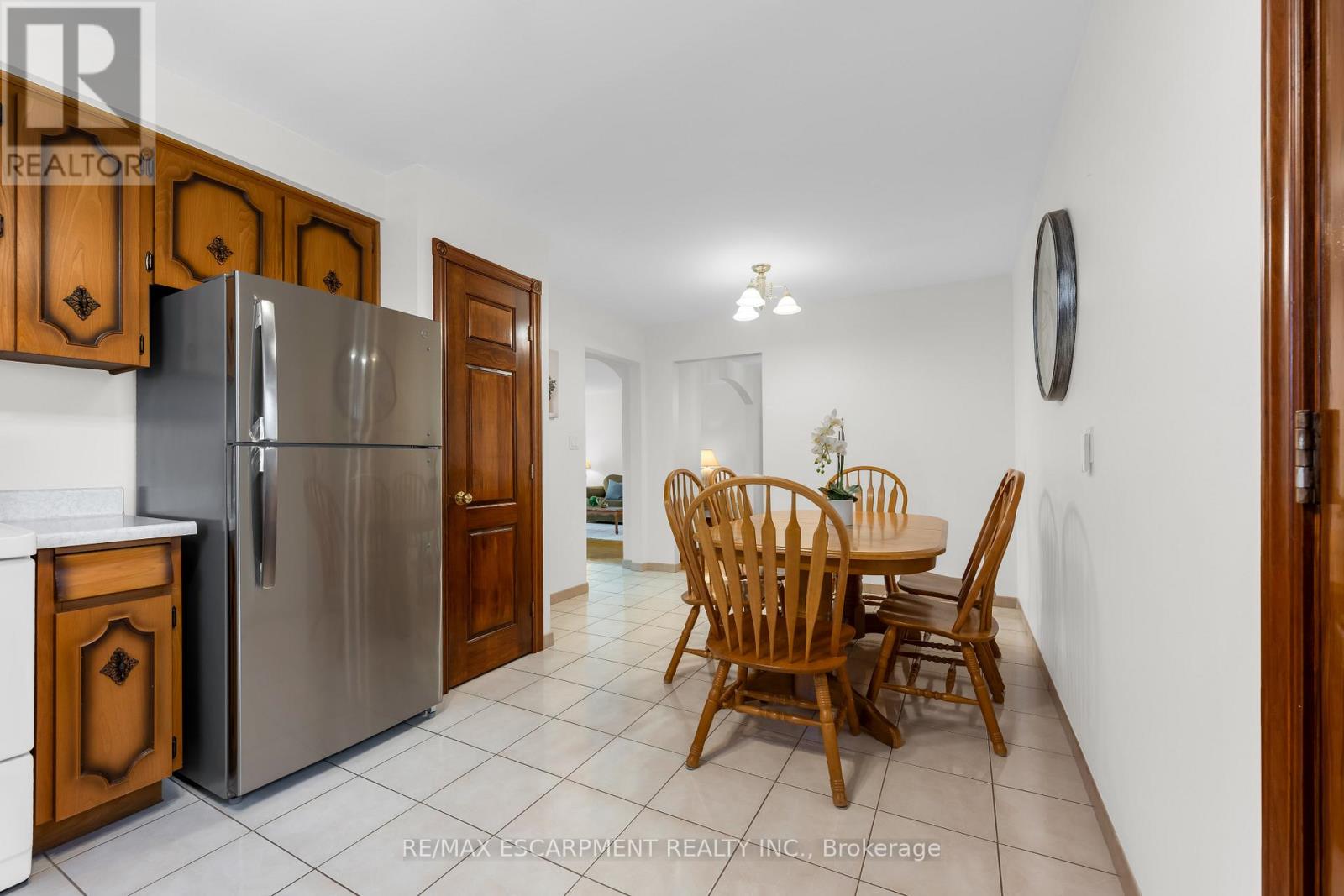 11 Forest Hill Crescent, Hamilton (Red Hill), Ontario  L8K 5V2 - Photo 12 - X12985006