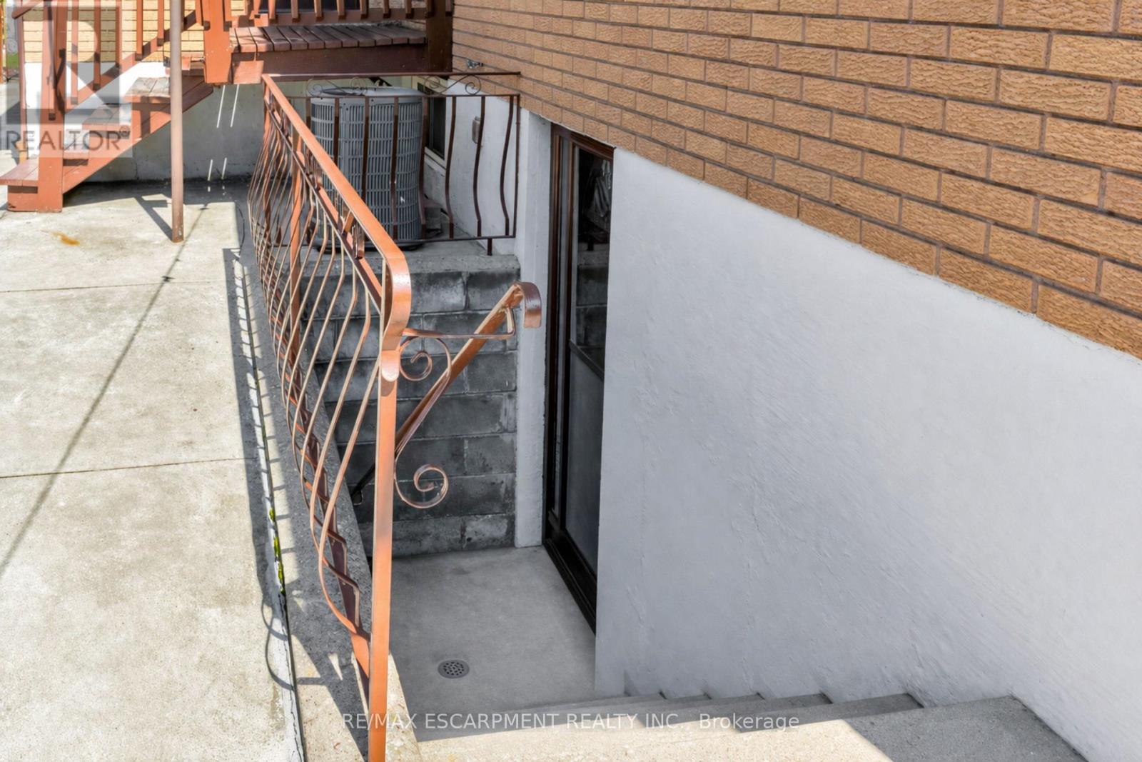 11 Forest Hill Crescent, Hamilton (Red Hill), Ontario  L8K 5V2 - Photo 40 - X12985006