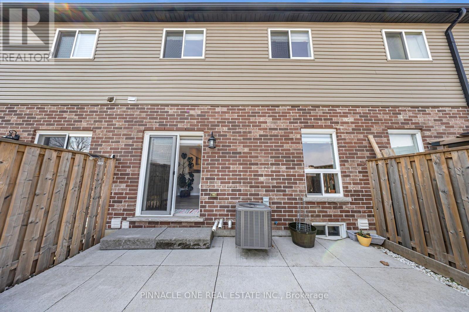 7 Mistywood Drive, Hamilton, Ontario  L8J 2N6 - Photo 44 - X12985036