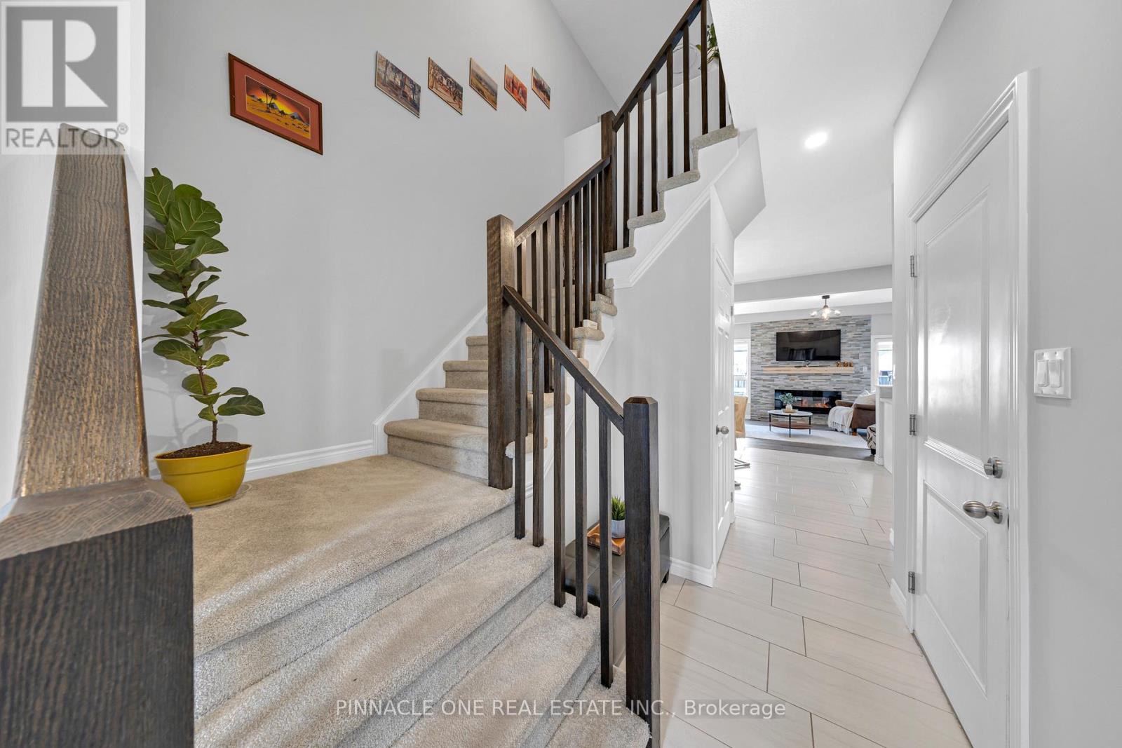 7 Mistywood Drive, Hamilton, Ontario  L8J 2N6 - Photo 5 - X12985036