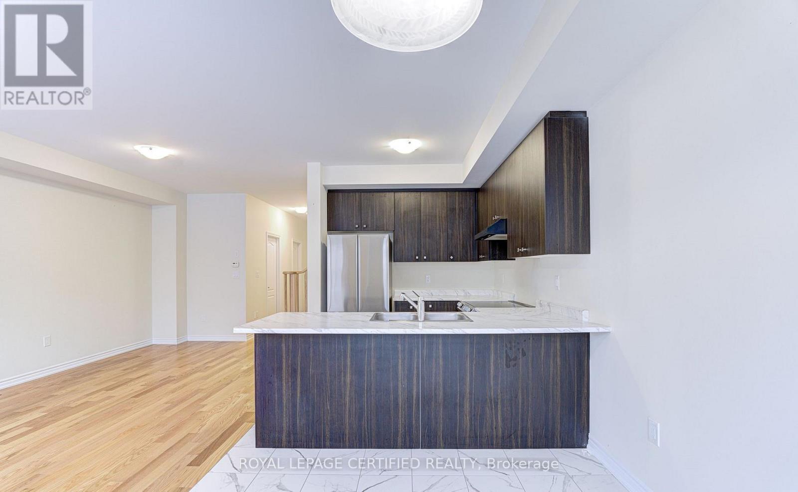 51 Ever Sweet Way, Thorold, Ontario  L2V 0K9 - Photo 11 - X12985058