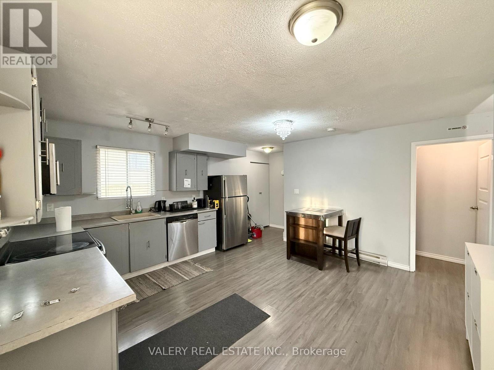 1180 Heathfield Court, Windsor, Ontario  N8S 4N9 - Photo 2 - X12985064