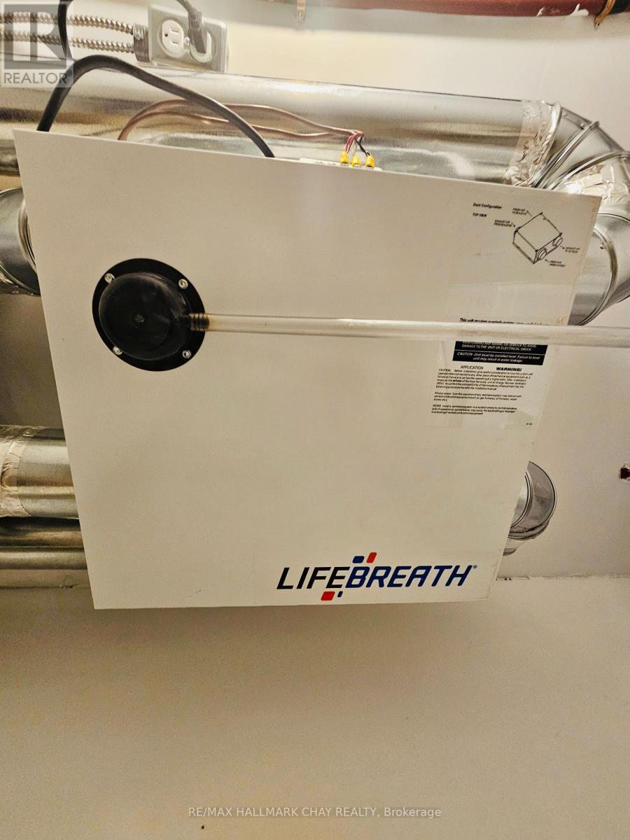 402 - 11b Salt Dock Road, Parry Sound, Ontario  P2A 3B6 - Photo 24 - X12985216