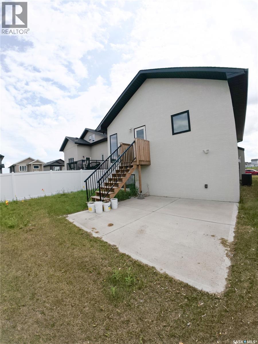 106 Kenaschuk Crescent, Saskatoon, Saskatchewan  S7W 0Y6 - Photo 35 - SK032630