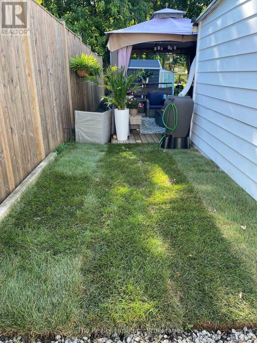 134 Well Street, Stratford, Ontario  N5A 4M1 - Photo 43 - X12980804