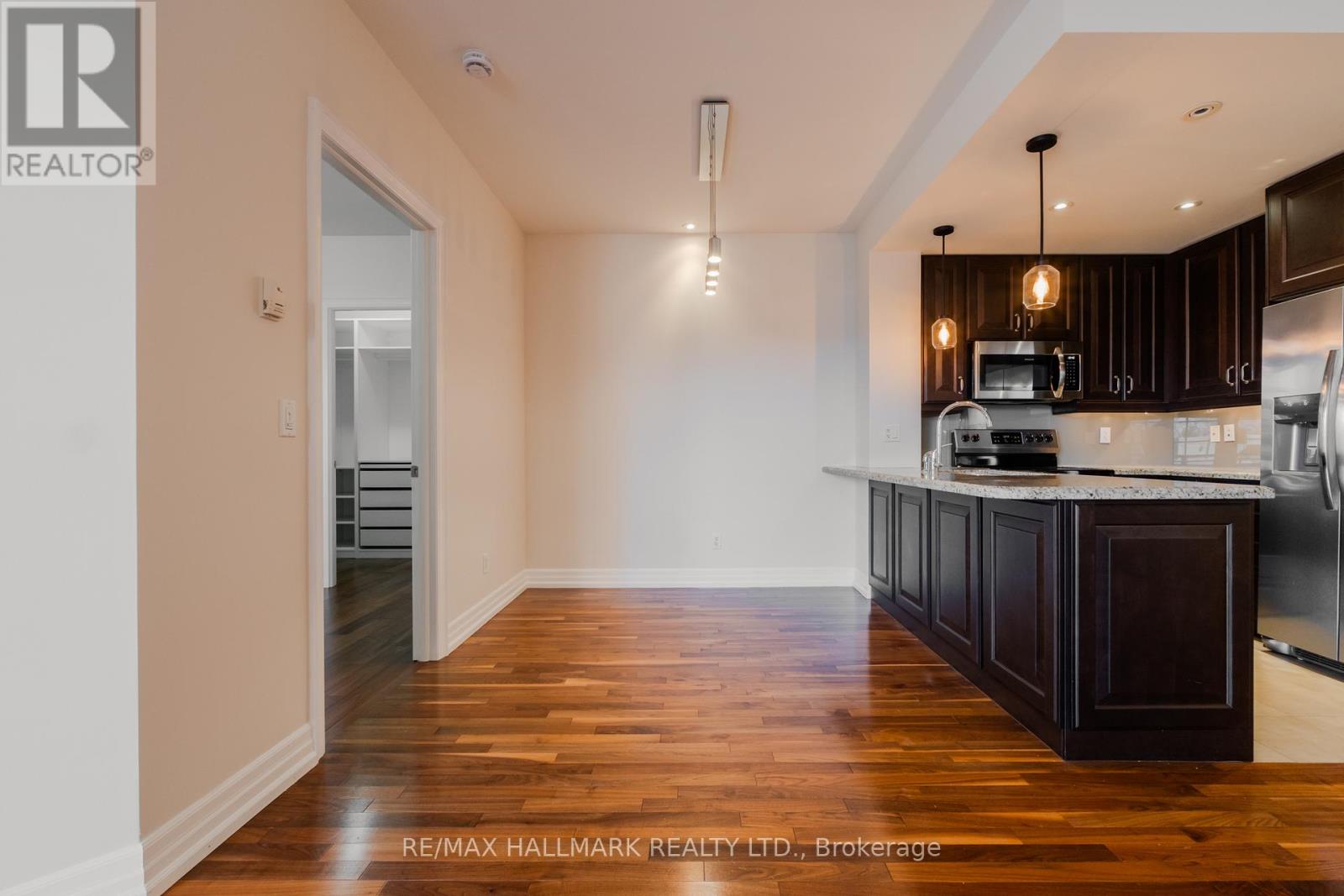 407 - 20 Burkebrook Place, Toronto, Ontario  M4G 0A1 - Photo 5 - C12982292