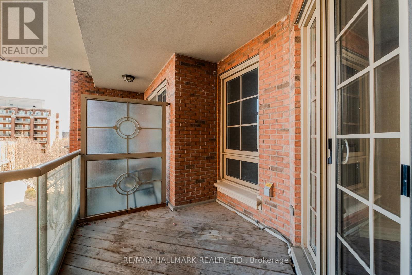 407 - 20 Burkebrook Place, Toronto, Ontario  M4G 0A1 - Photo 17 - C12982292