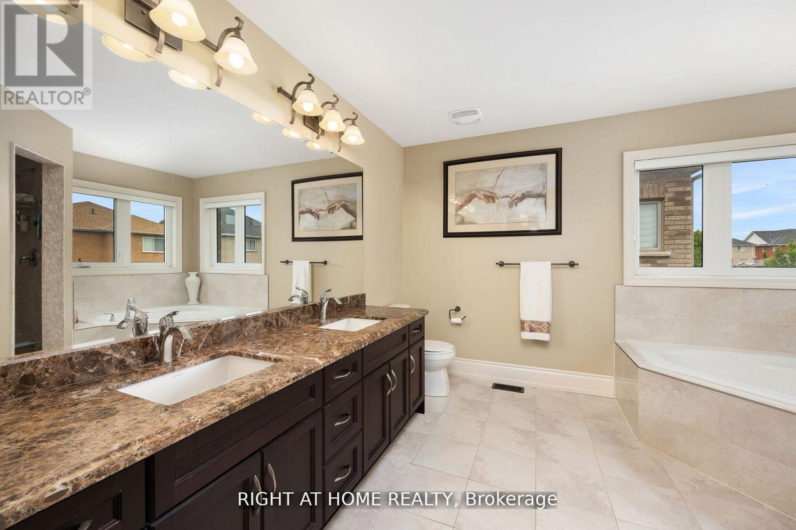 25 Charterhouse Drive N, Whitby, Ontario  L1R 3R8 - Photo 21 - E12973146