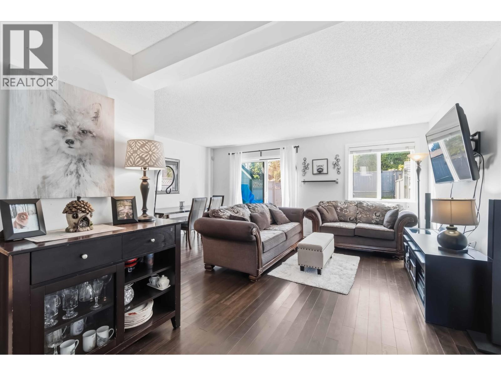 2713 Ellerslie Avenue, Burnaby, British Columbia  V5B 4R9 - Photo 3 - R3109921