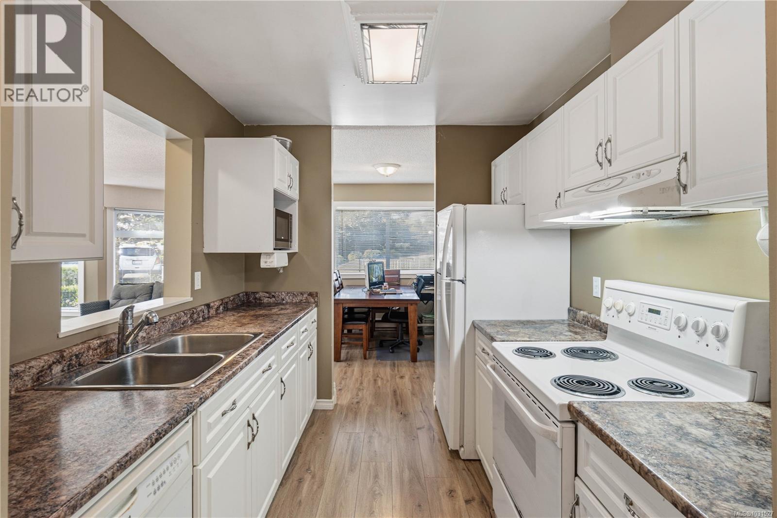 418 2562 Departure Bay Rd, Nanaimo, British Columbia  V9S 5P1 - Photo 11 - 1031527