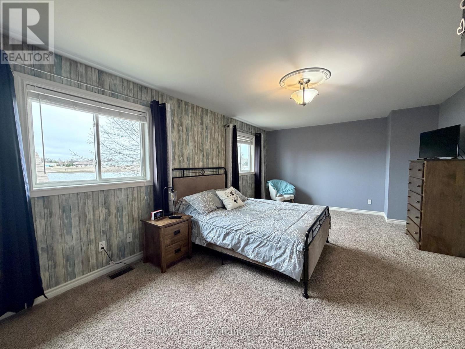 161 Stickel Street, Saugeen Shores, Ontario  N0H 2C1 - Photo 10 - X12985334