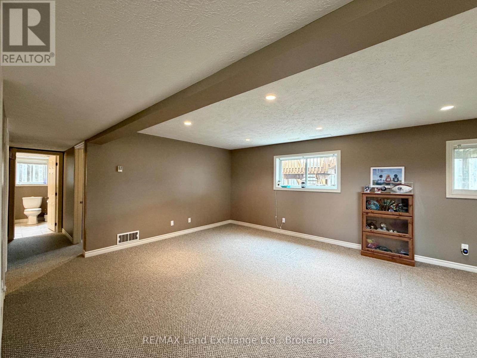 161 Stickel Street, Saugeen Shores, Ontario  N0H 2C1 - Photo 15 - X12985334