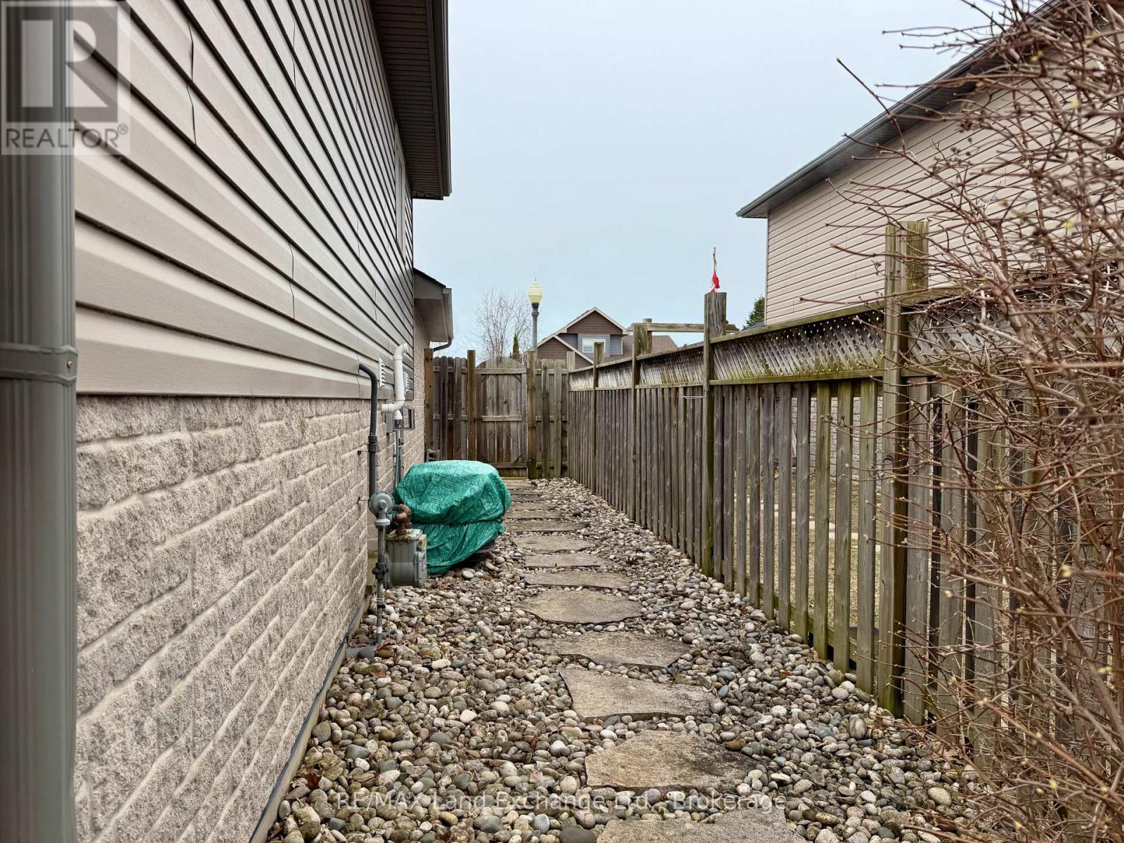 161 Stickel Street, Saugeen Shores, Ontario  N0H 2C1 - Photo 32 - X12985334