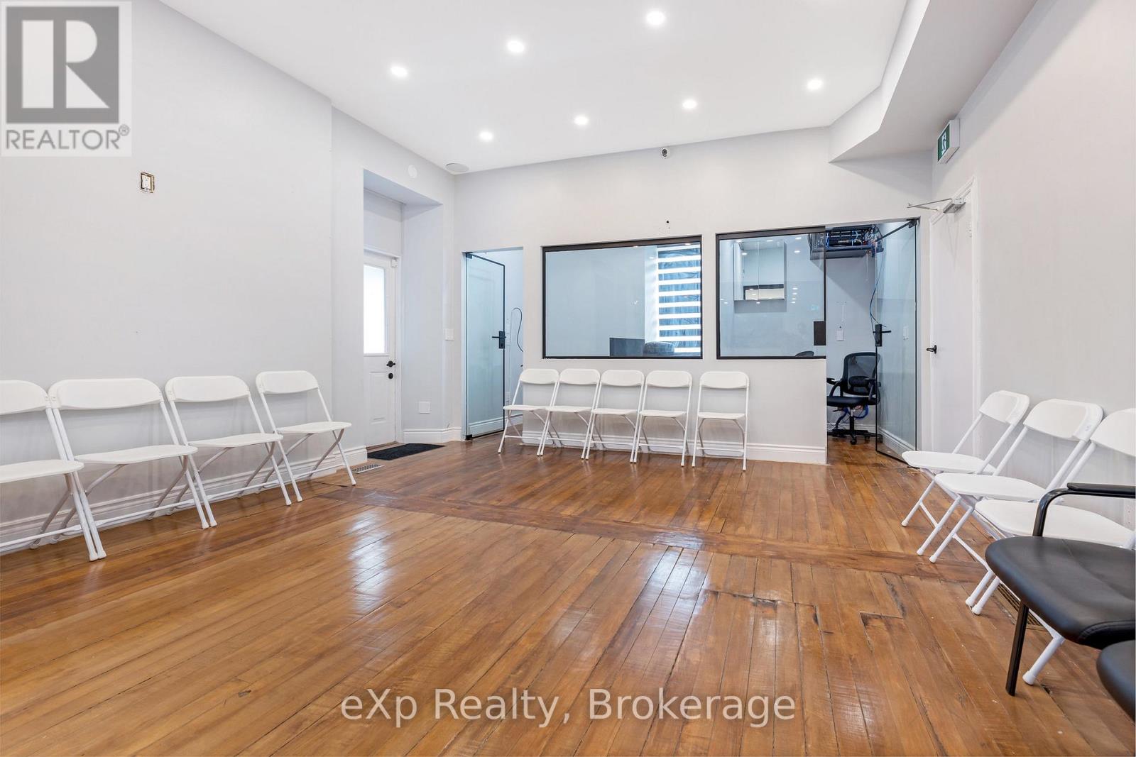 B-132 Main Street S, Guelph/eramosa, Ontario  N0B 2K0 - Photo 5 - X12985366