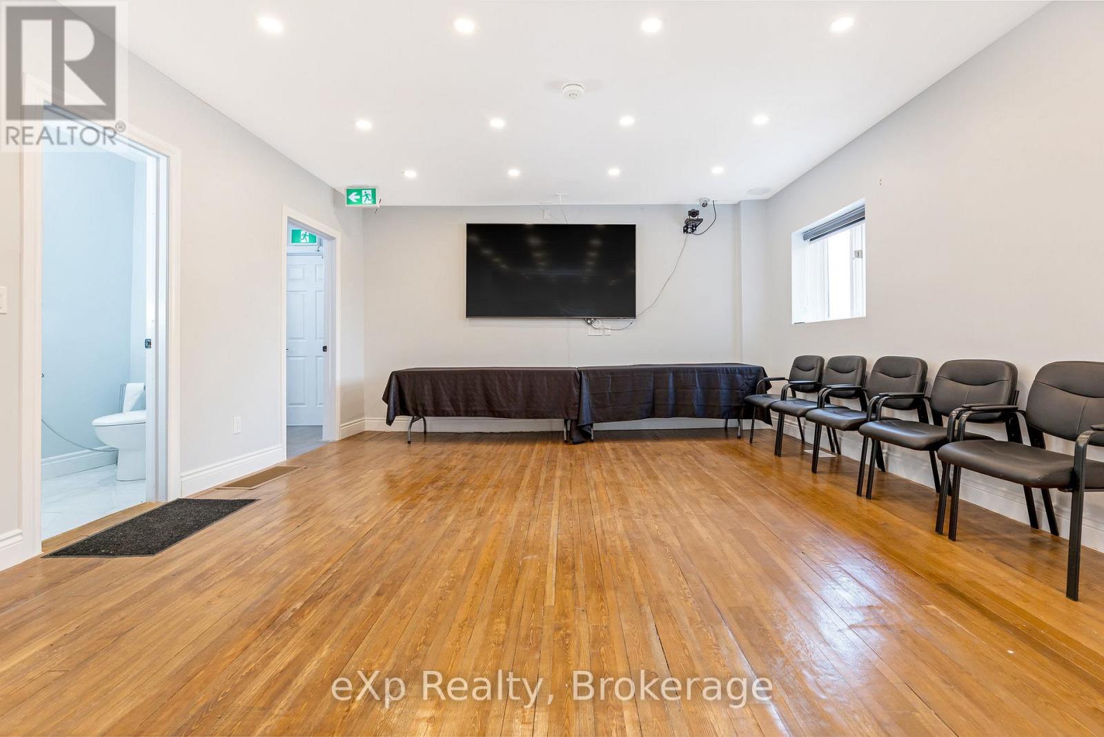 B-132 Main Street S, Guelph/eramosa, Ontario  N0B 2K0 - Photo 7 - X12985366