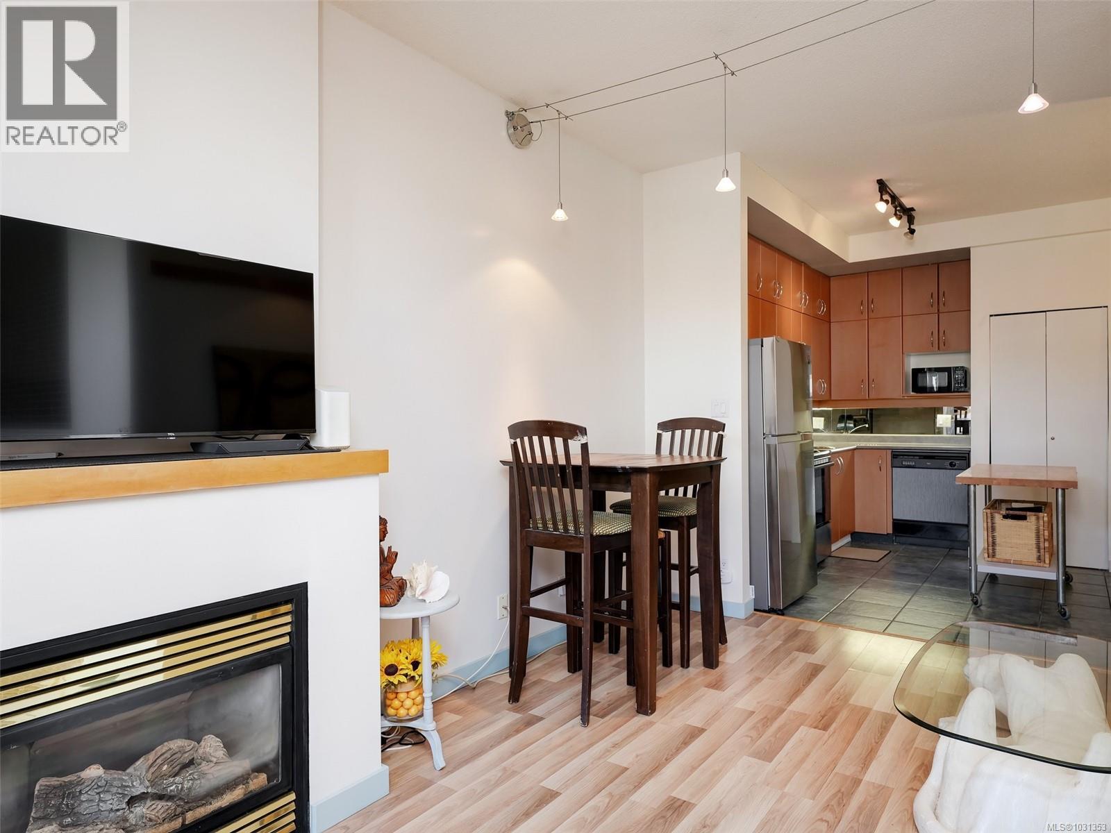 117 409 Swift St, Victoria, British Columbia  V8W 1S2 - Photo 14 - 1031353