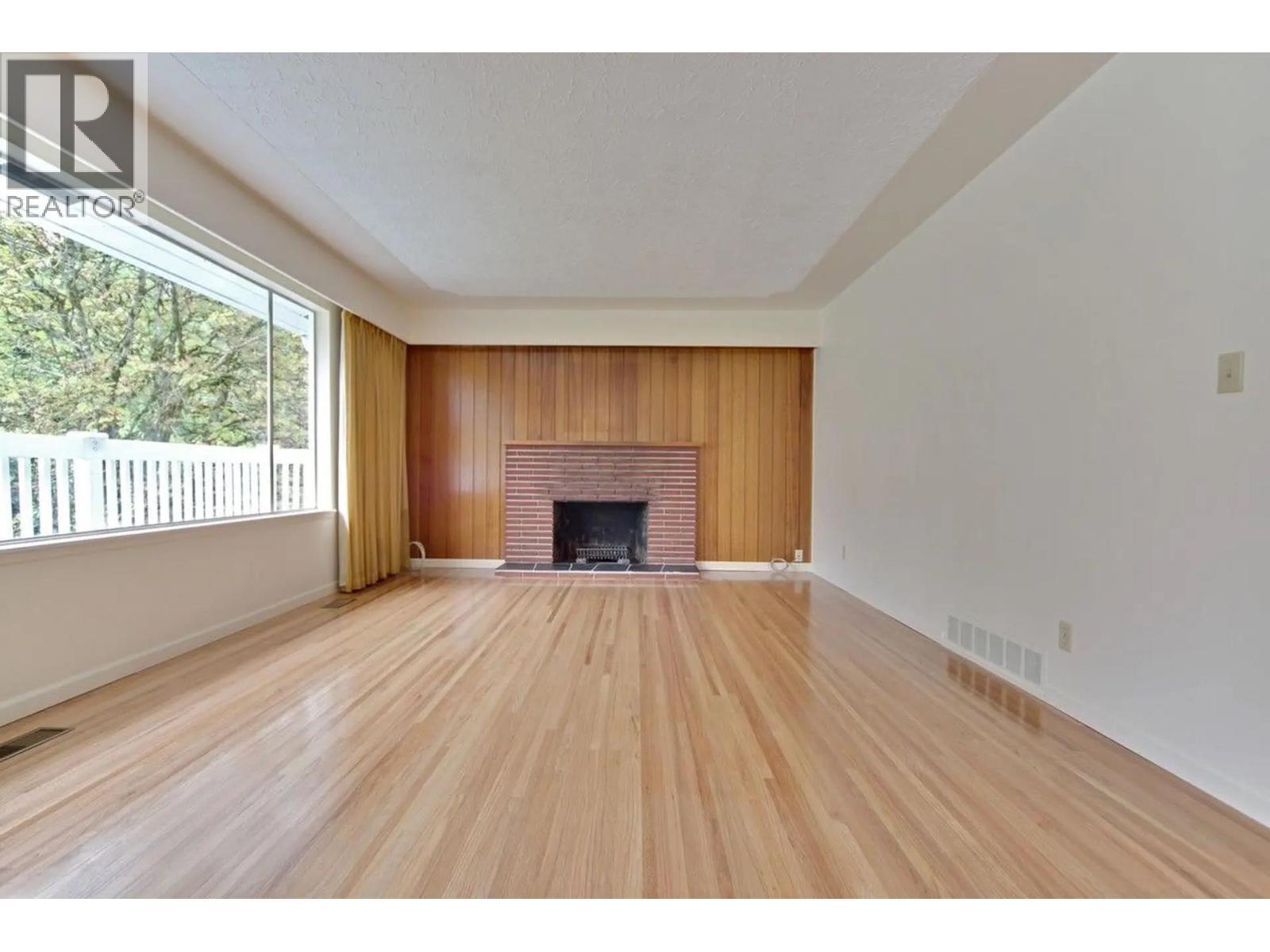 1025 Clements Avenue, North Vancouver, British Columbia  V7R 2L3 - Photo 11 - R3109953