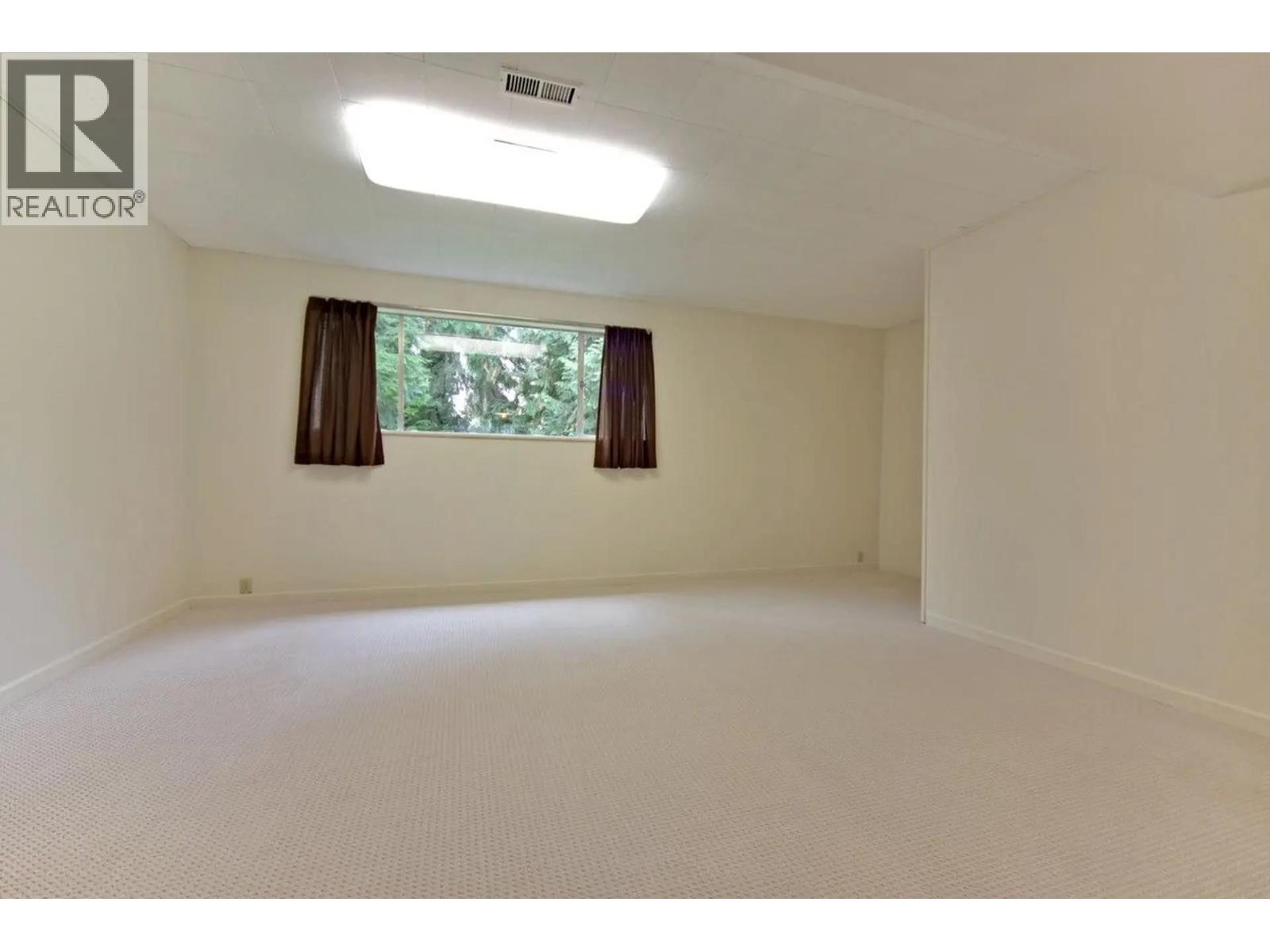 1025 Clements Avenue, North Vancouver, British Columbia  V7R 2L3 - Photo 14 - R3109953