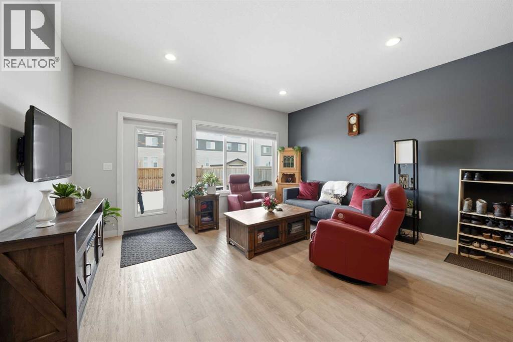 A & B, 58 Valmont Street, Blackfalds, Alberta  T4M 0L2 - Photo 16 - A2298808