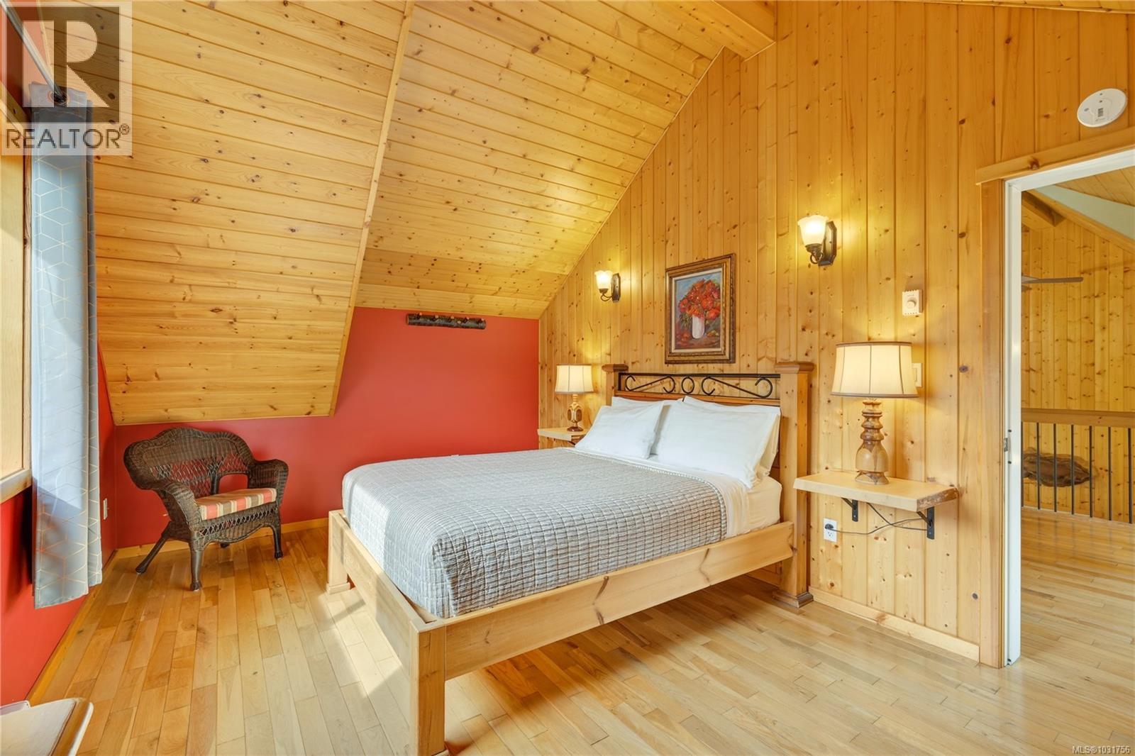 258&266 Boardwalk Blvd, Ucluelet, British Columbia  V0R 3A0 - Photo 13 - 1031756