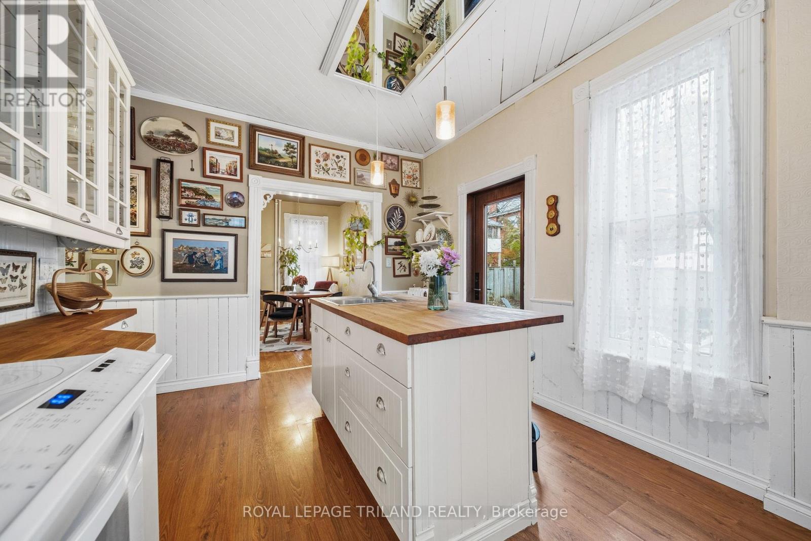 34 Gladstone Avenue, St. Thomas, Ontario  N5R 2L4 - Photo 14 - X12985298