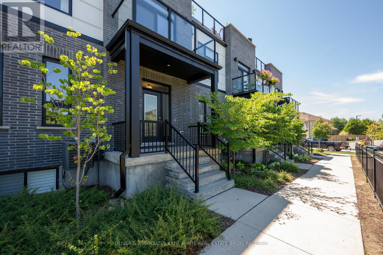 6 - 231 Callaway Road, London North, Ontario  N6G 0M3 - Photo 2 - X12985338