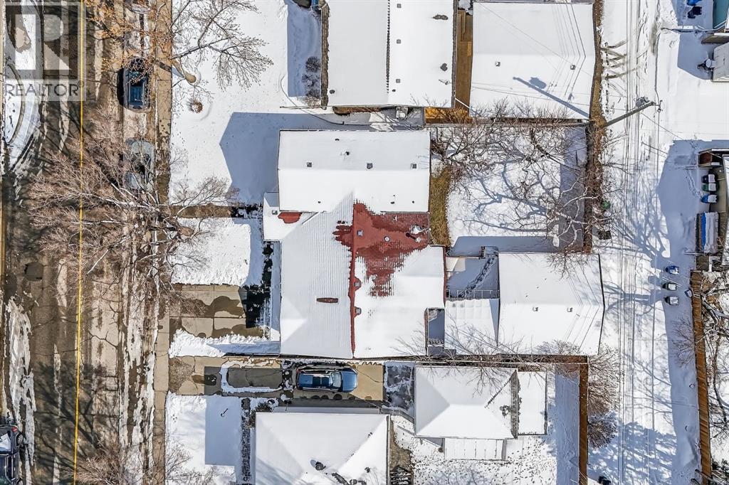 1027 75 Avenue SW, Calgary, Alberta  T2V 0S7 - Photo 35 - A2298788