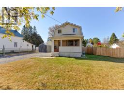 32 RAILWAY STREET, Laurentian Hills, Ontario