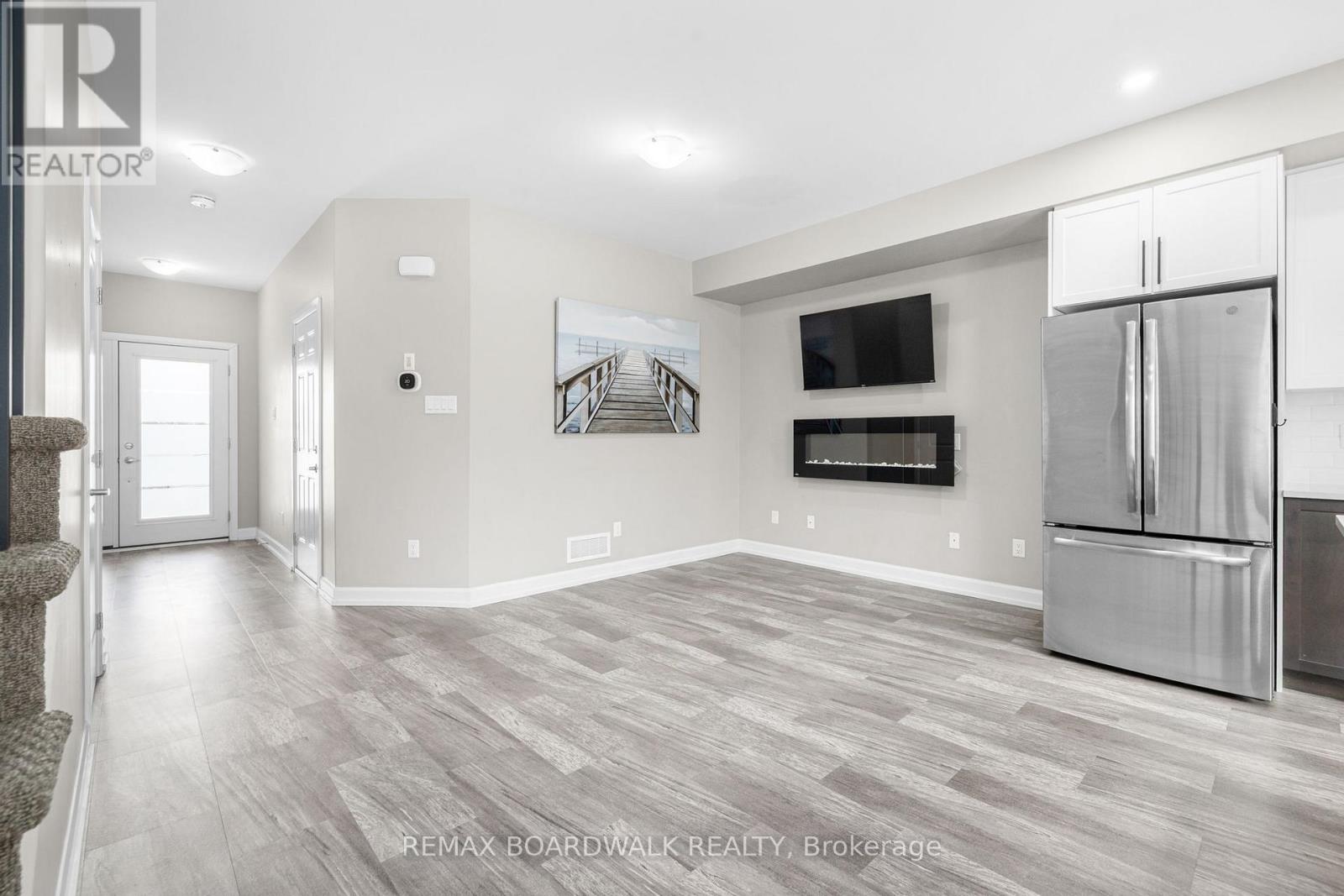 58 Vimy Ridge Crescent, Arnprior, Ontario  K7S 0H7 - Photo 10 - X12985302