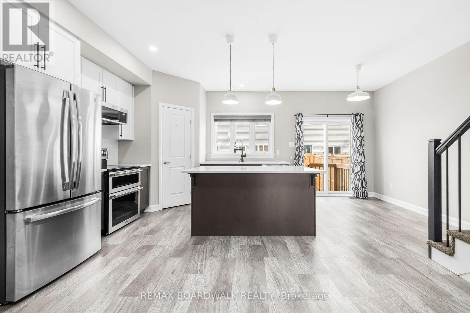 58 Vimy Ridge Crescent, Arnprior, Ontario  K7S 0H7 - Photo 14 - X12985302