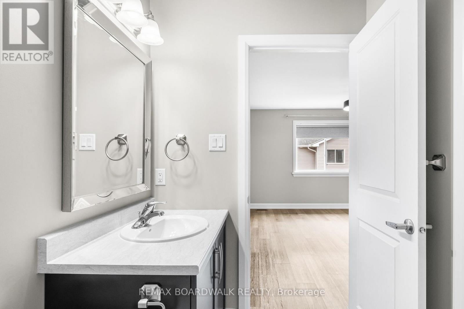 58 Vimy Ridge Crescent, Arnprior, Ontario  K7S 0H7 - Photo 26 - X12985302