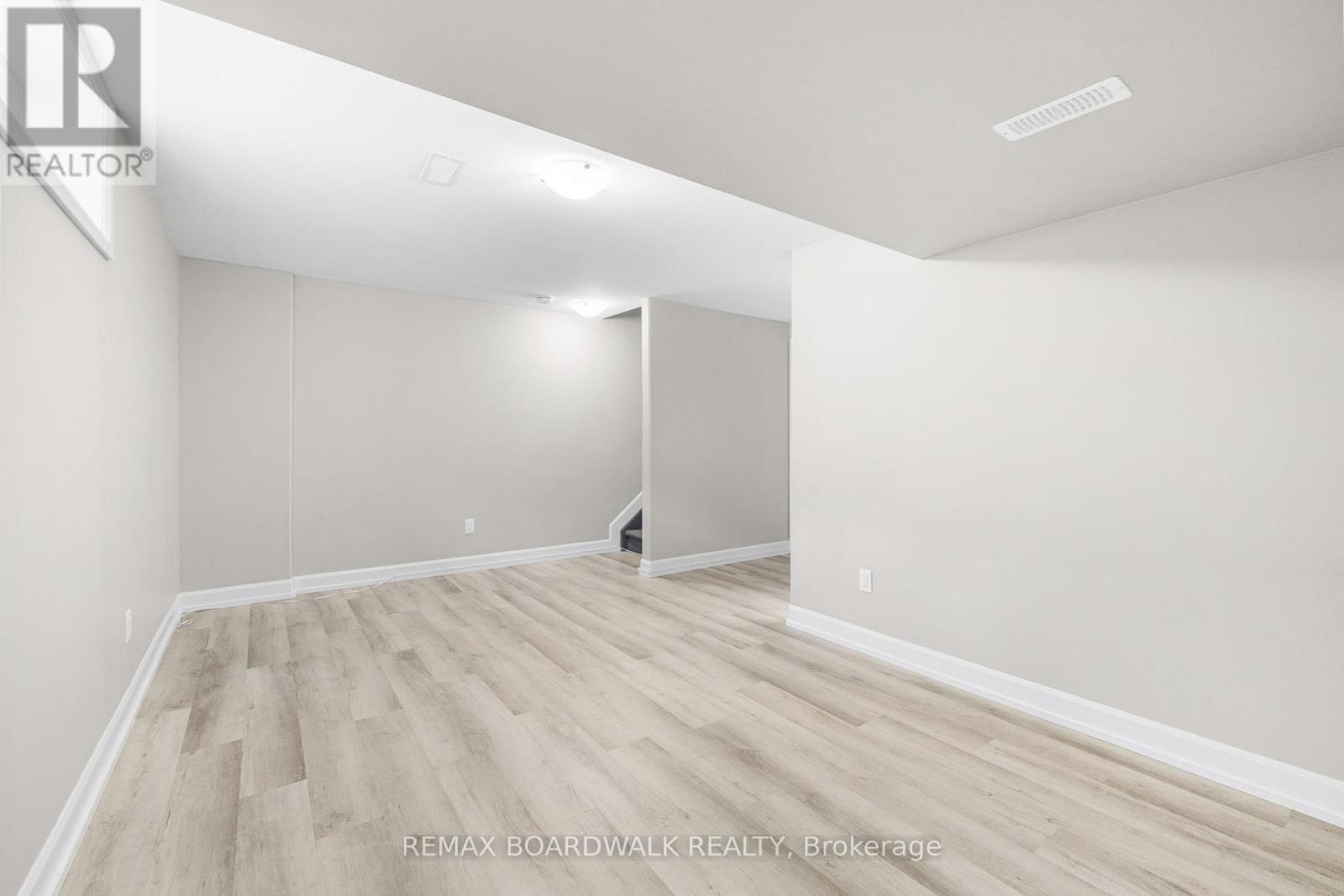 58 Vimy Ridge Crescent, Arnprior, Ontario  K7S 0H7 - Photo 29 - X12985302