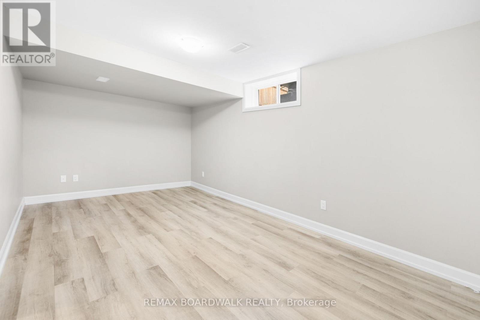 58 Vimy Ridge Crescent, Arnprior, Ontario  K7S 0H7 - Photo 30 - X12985302