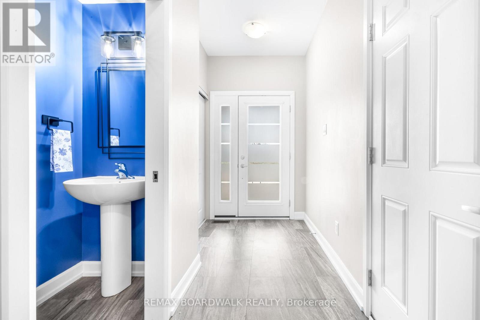 58 Vimy Ridge Crescent, Arnprior, Ontario  K7S 0H7 - Photo 5 - X12985302