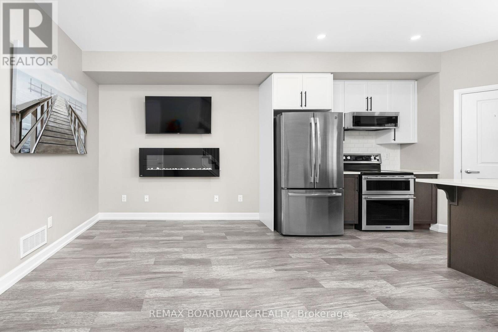 58 Vimy Ridge Crescent, Arnprior, Ontario  K7S 0H7 - Photo 9 - X12985302