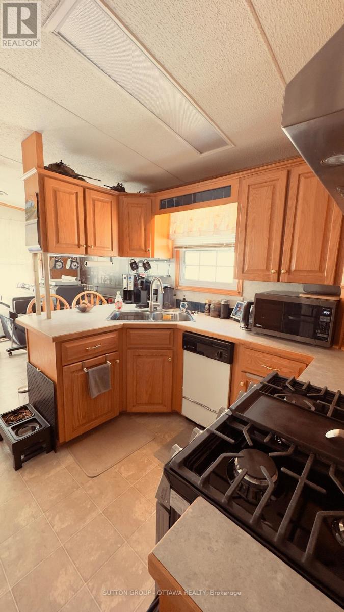 8 Yvette Private, Ottawa, Ontario  K0A 1B0 - Photo 8 - X12985312