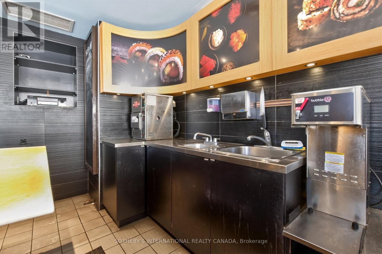 2564 Yonge Street, Toronto (Lawrence Park South), Ontario  M4P 2J3 - Photo 14 - C12985374