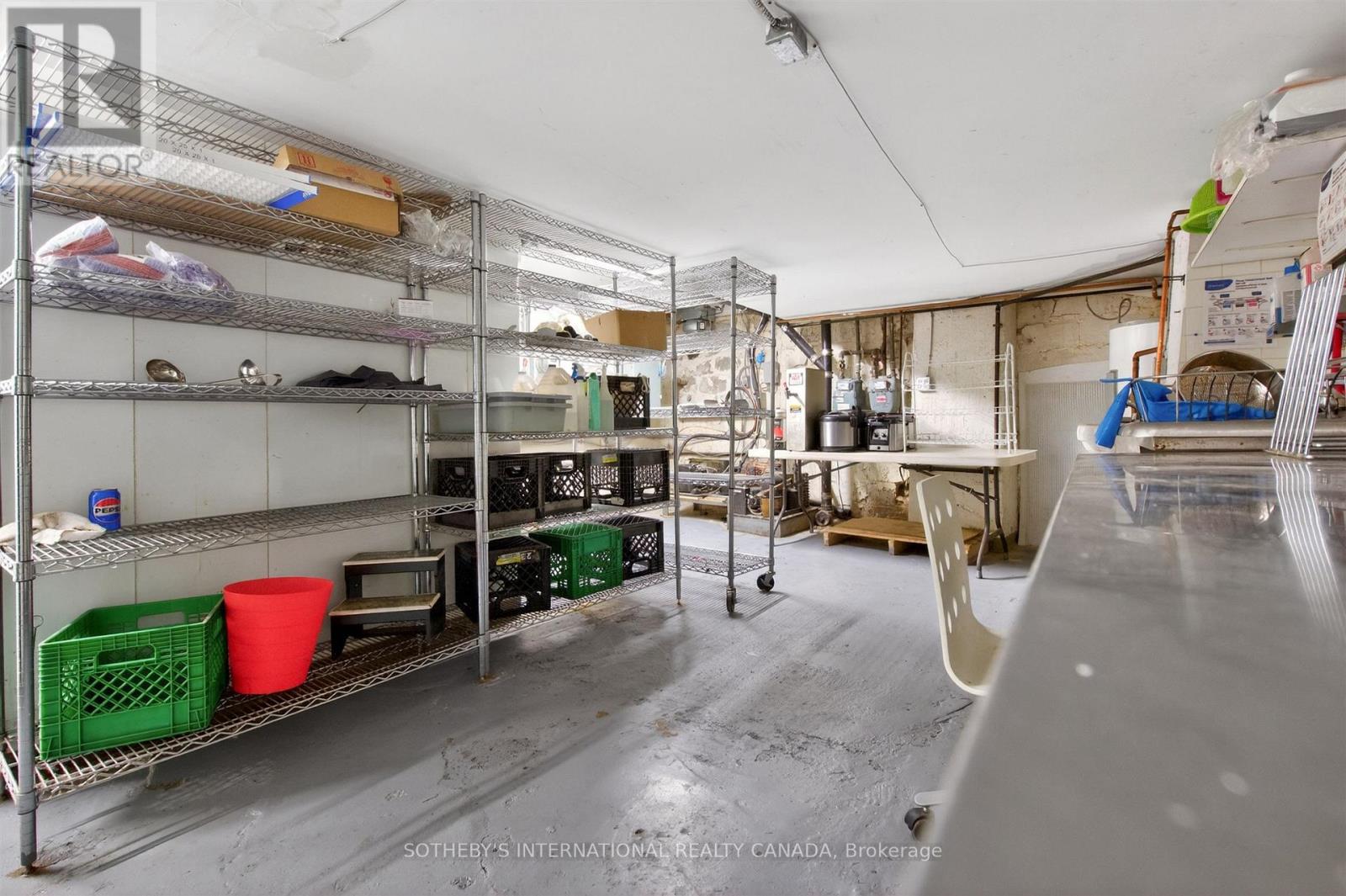 2564 Yonge Street, Toronto (Lawrence Park South), Ontario  M4P 2J3 - Photo 17 - C12985374