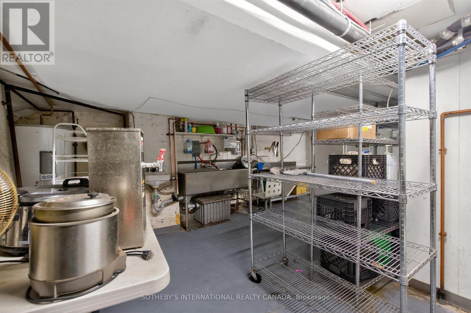 2564 Yonge Street, Toronto (Lawrence Park South), Ontario  M4P 2J3 - Photo 21 - C12985374