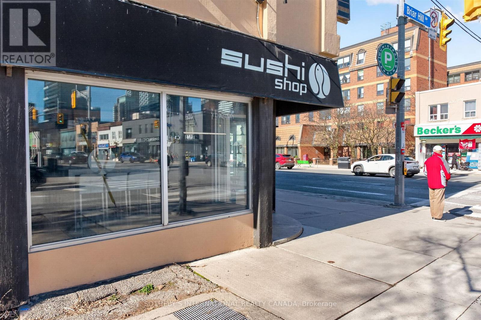 2564 Yonge Street, Toronto (Lawrence Park South), Ontario  M4P 2J3 - Photo 4 - C12985374