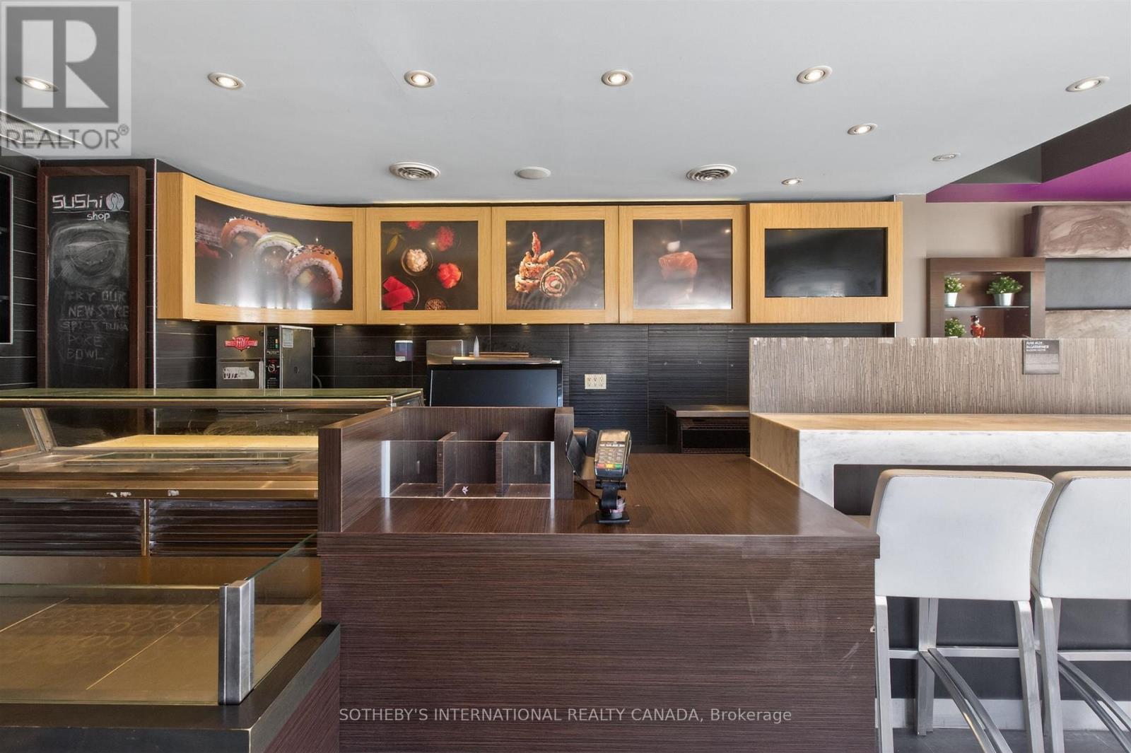 2564 Yonge Street, Toronto (Lawrence Park South), Ontario  M4P 2J3 - Photo 8 - C12985374