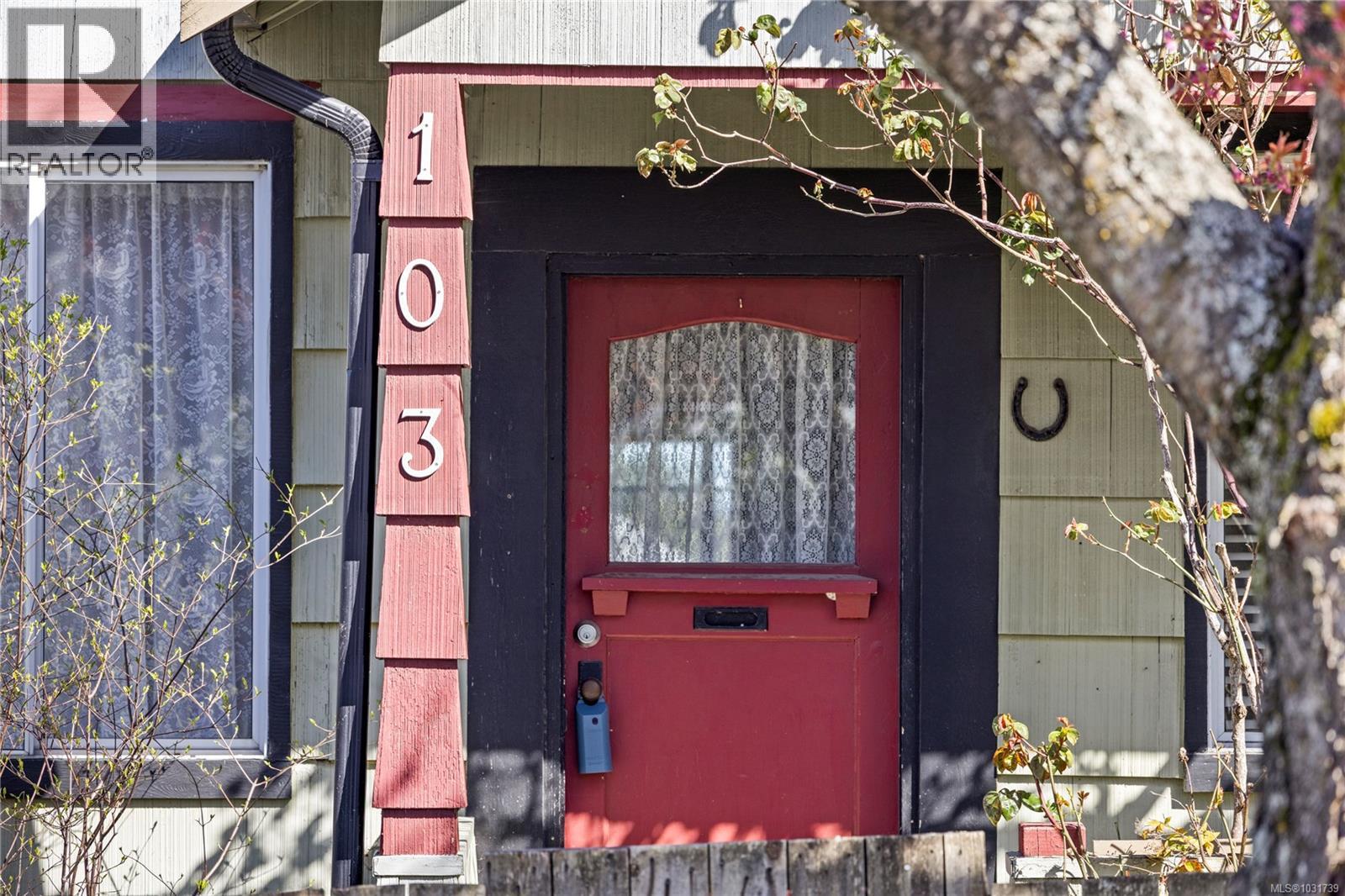 103 Haliburton St, Nanaimo, British Columbia  V9R 4V9 - Photo 4 - 1031739