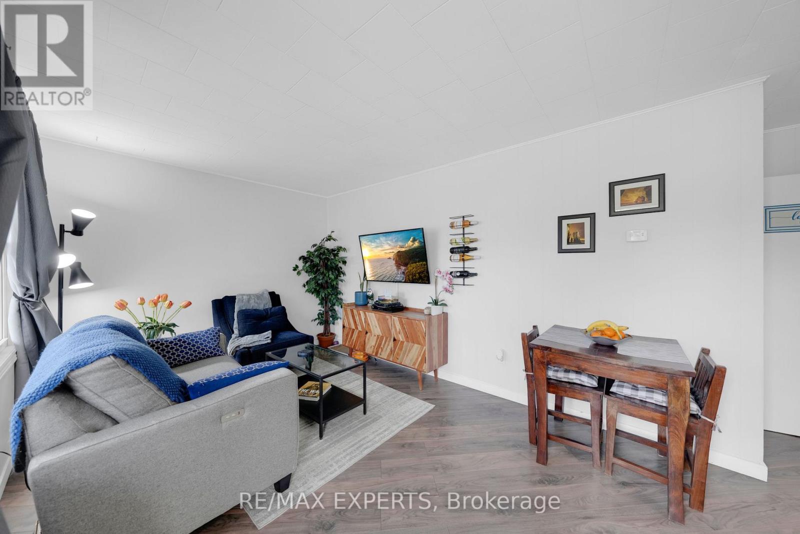 38 Wellington Street, Orangeville, Ontario  L9W 2L5 - Photo 22 - W12959046