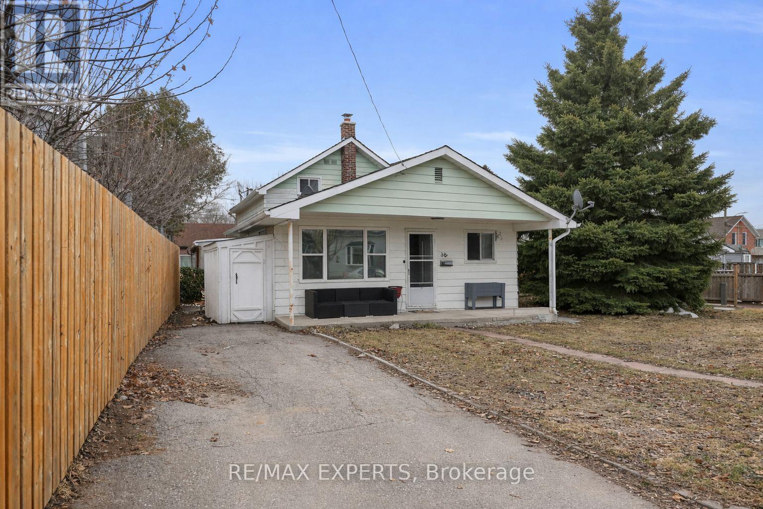 38 Wellington Street, Orangeville, Ontario  L9W 2L5 - Photo 17 - W12959046