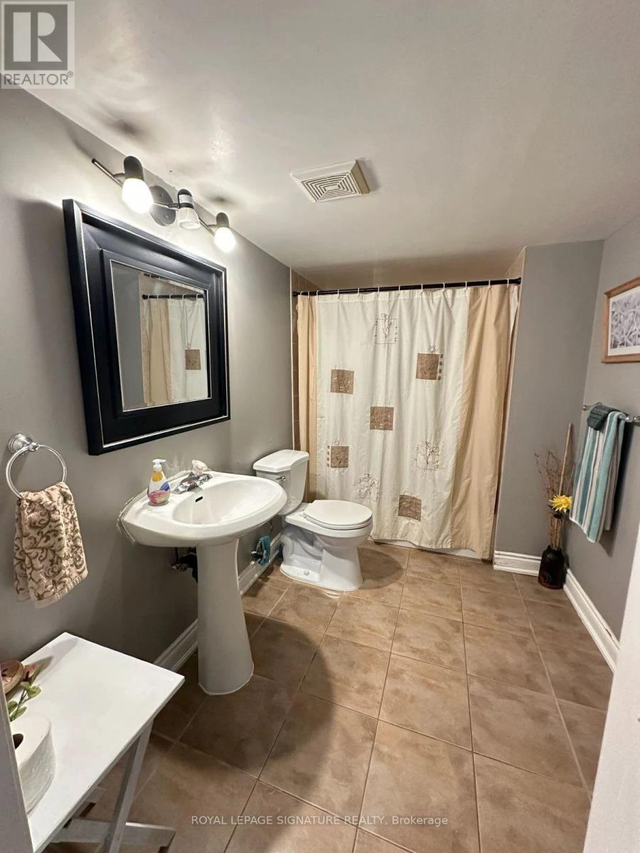 25 Madronna Gardens, Brampton, Ontario  L7A 2V9 - Photo 42 - W12981760