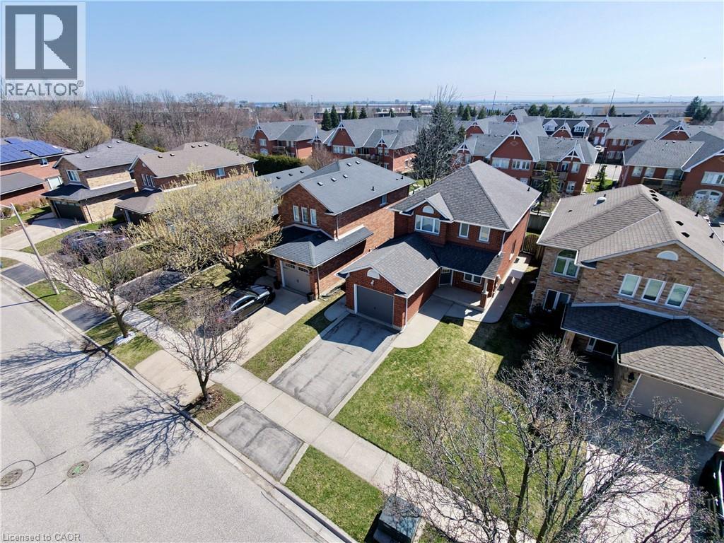 4126 Bianca Forest Drive, Burlington, Ontario  L7M 4L5 - Photo 4 - 40819810