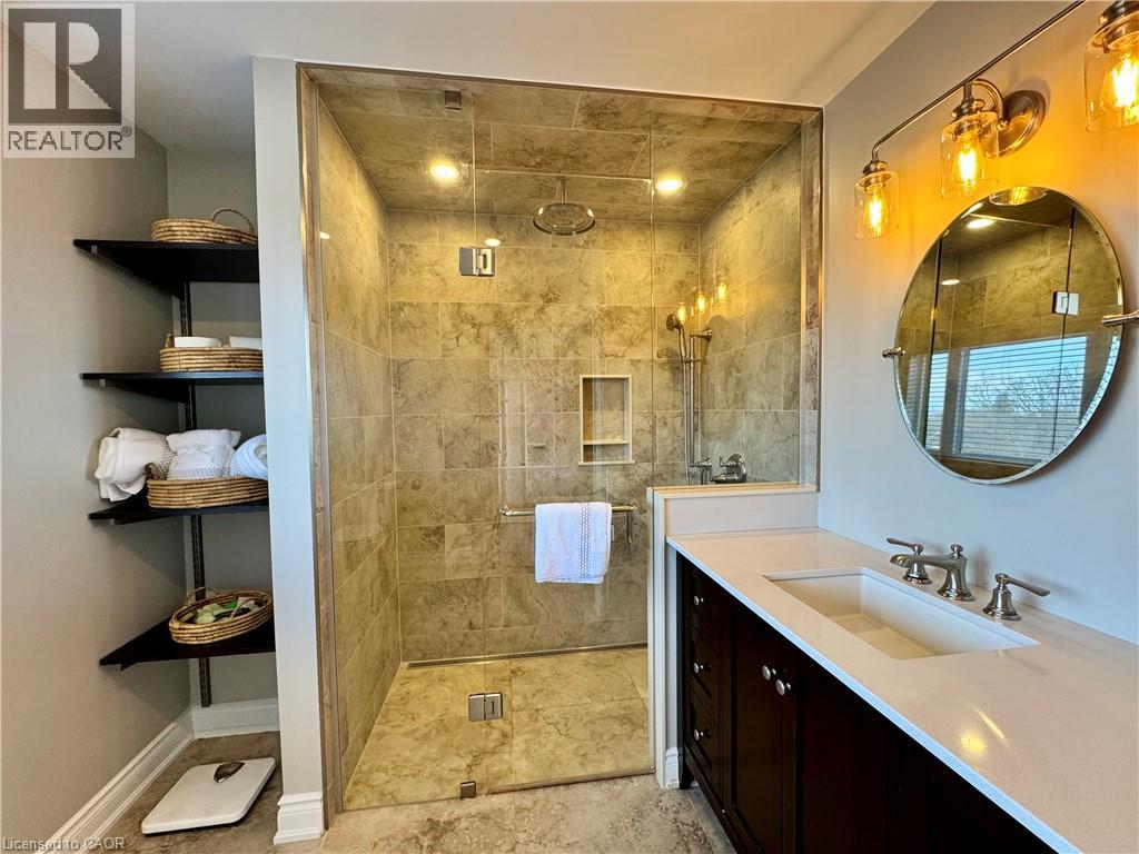 4126 Bianca Forest Drive, Burlington, Ontario  L7M 4L5 - Photo 39 - 40819810